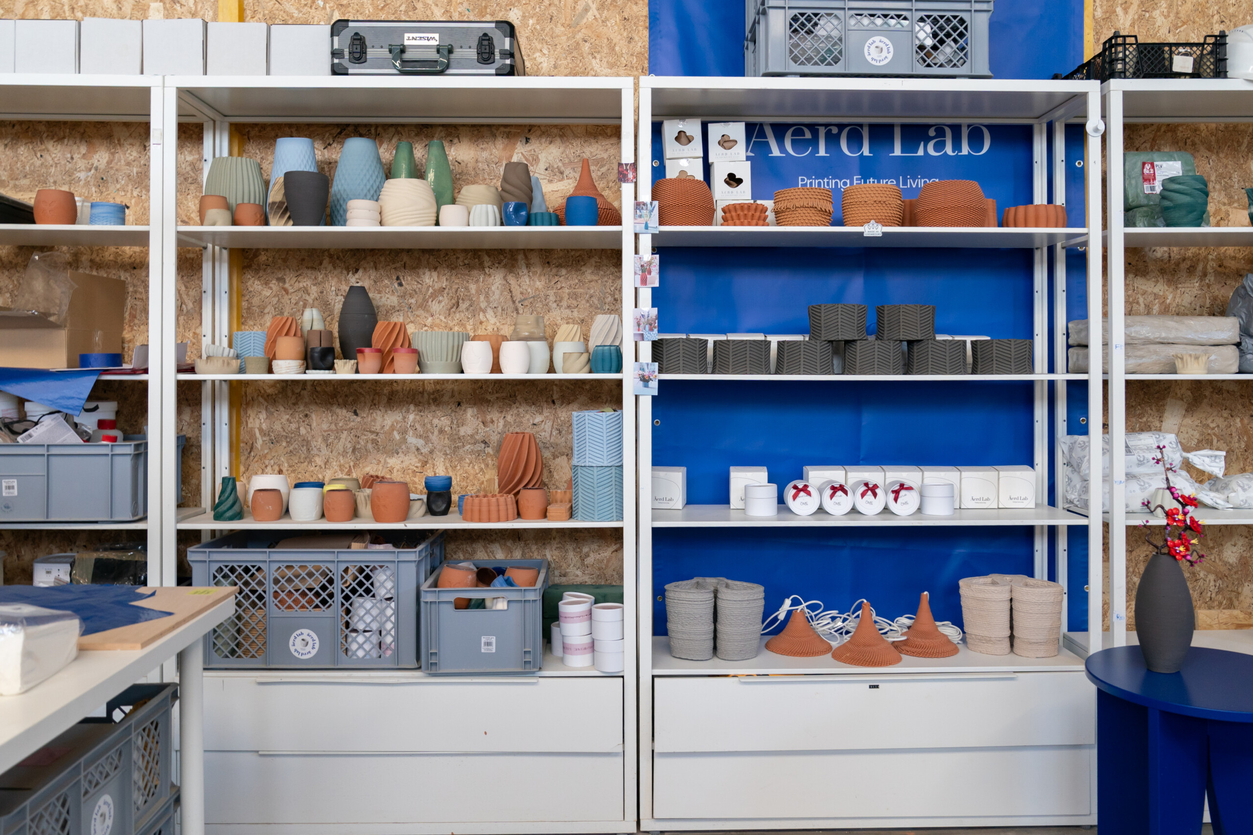 Parmi les créations d'Aerd Lab, se trouve toute une collection de vases et d'articles de décoration pour la maison, personnalisables sur mesure. (crédit : Emmanuel Claude / Focalize)