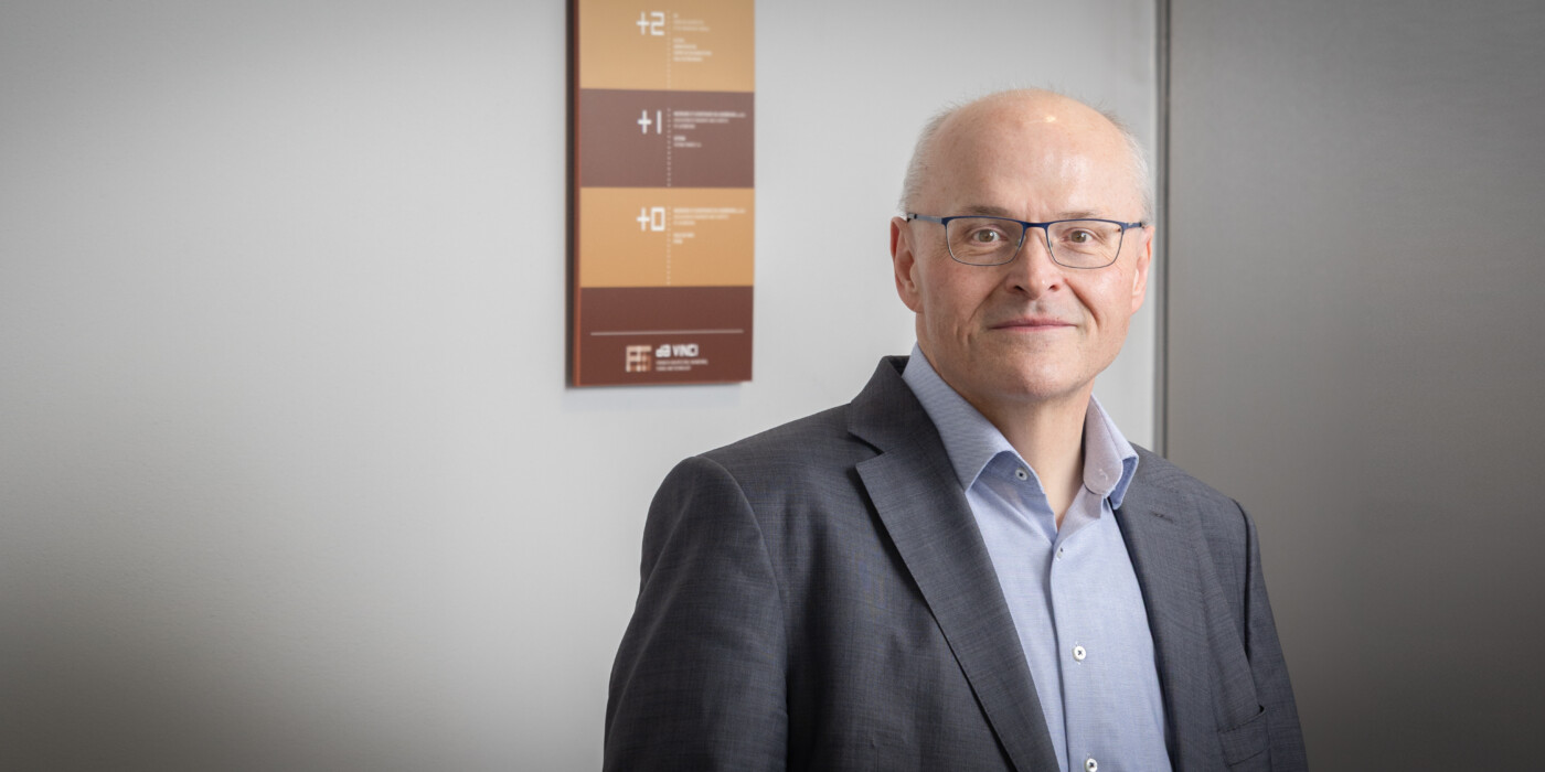 Le directeur de l'OAI dans les locaux de l'Ordre